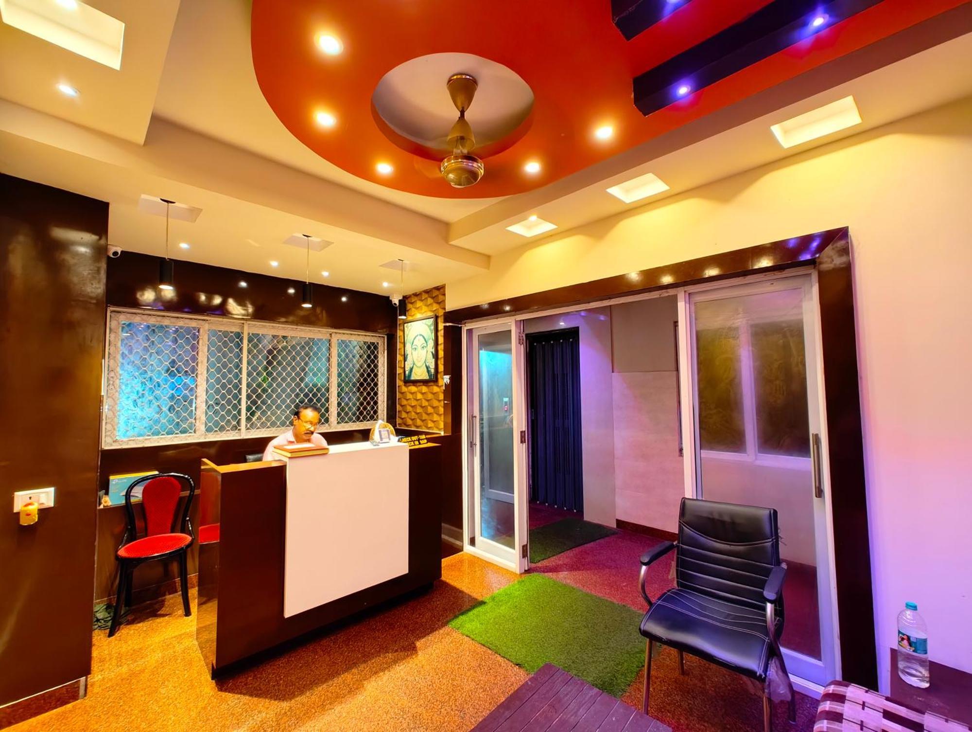 Hotel Blue Sagar - Near-bengali-market-sea-beach-and-temple With-lift-and-parking-facilities-restaurant Available-best Seller In City
