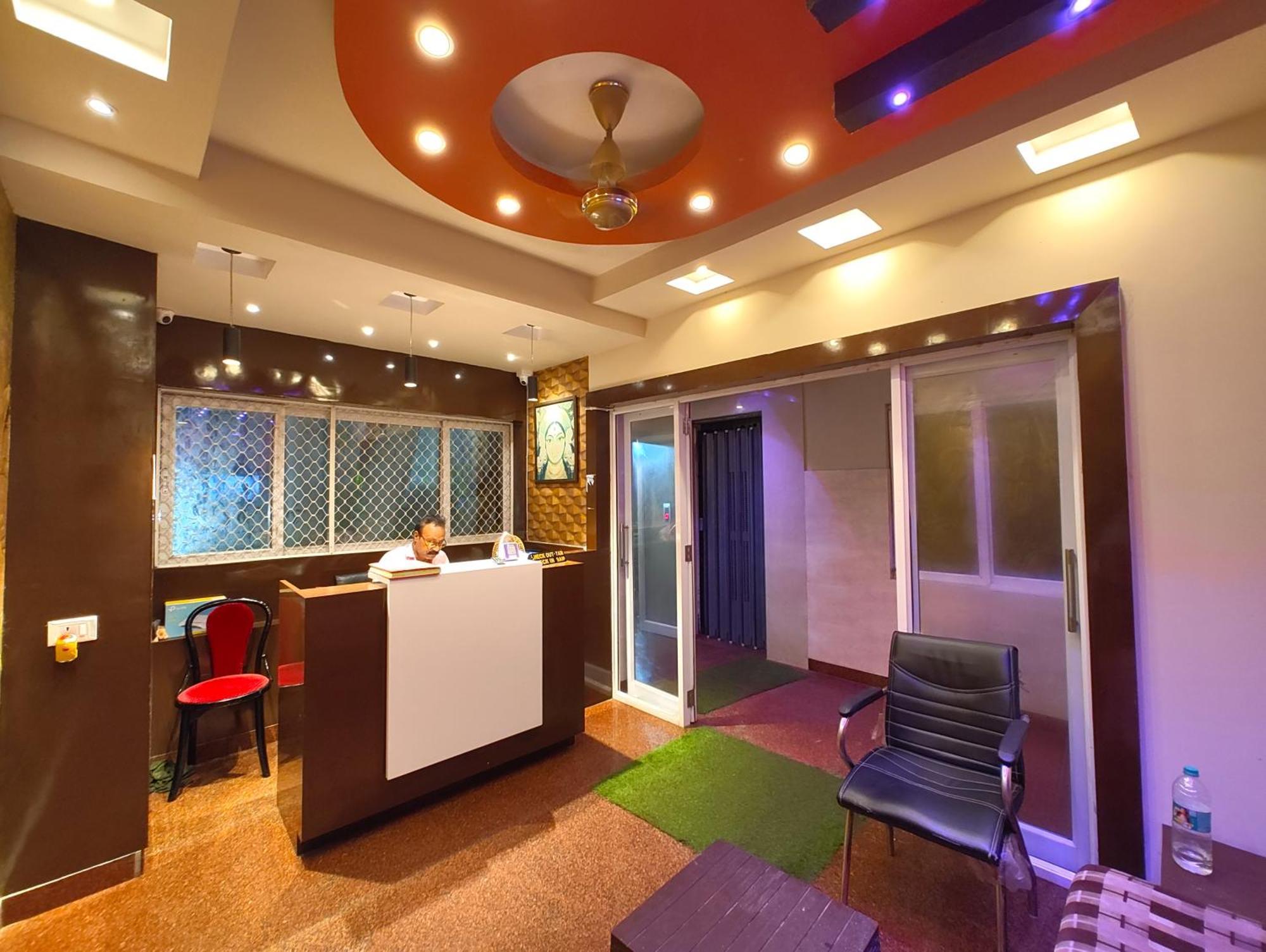 Hotel Blue Sagar - Near-bengali-market-sea-beach-and-temple With-lift-and-parking-facilities-restaurant Available-best Seller In City Puri